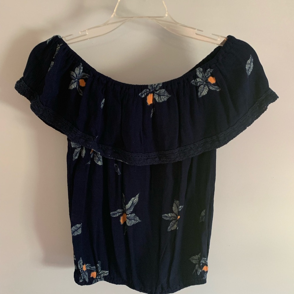 Women’s tops